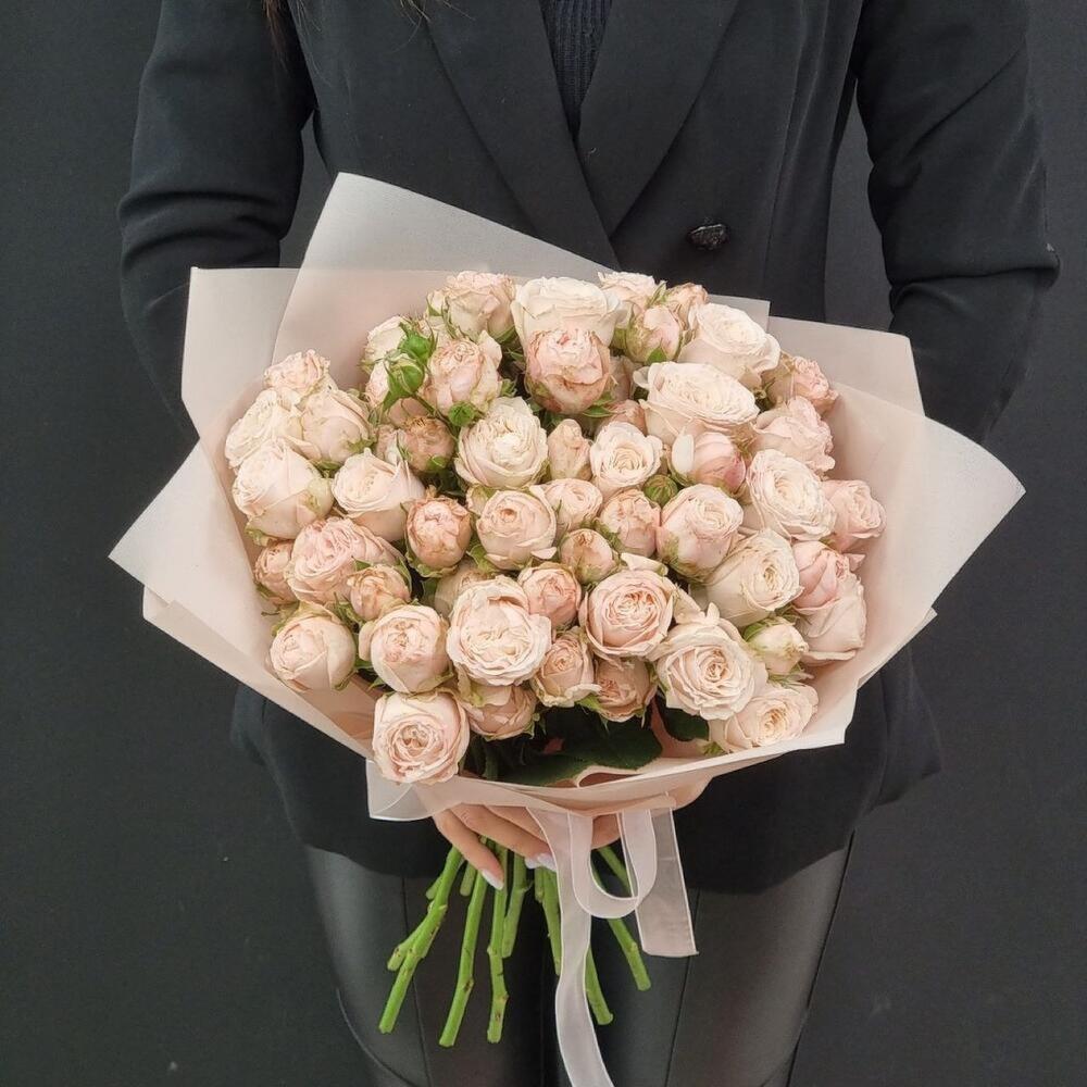 Букет кустовой пионовидной розы Bombastic